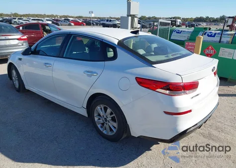 2016 Kia Optima Lx z USA, uszkodzony, nr VIN KNAGT4L34G5070940